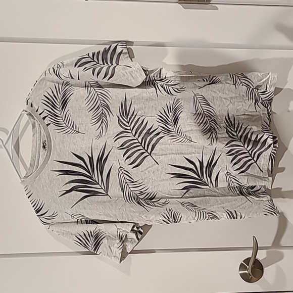 Free Planet Other - Free Planet Palm Leaf Top​
